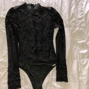 Fashion nova lace bodysuit